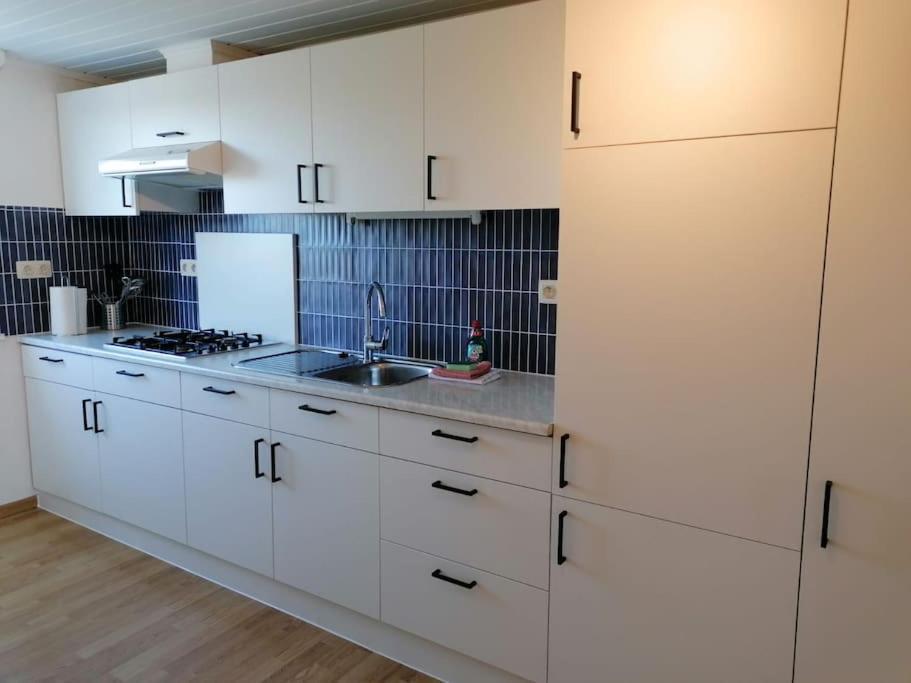 L'Abri En Orange Apartment Sint-Niklaas Luaran gambar